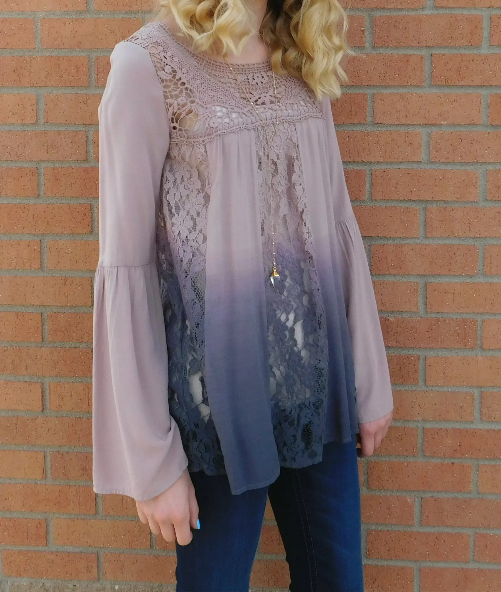 Blu Pepper | Flare Sleeve Lace Detail Ombre Top