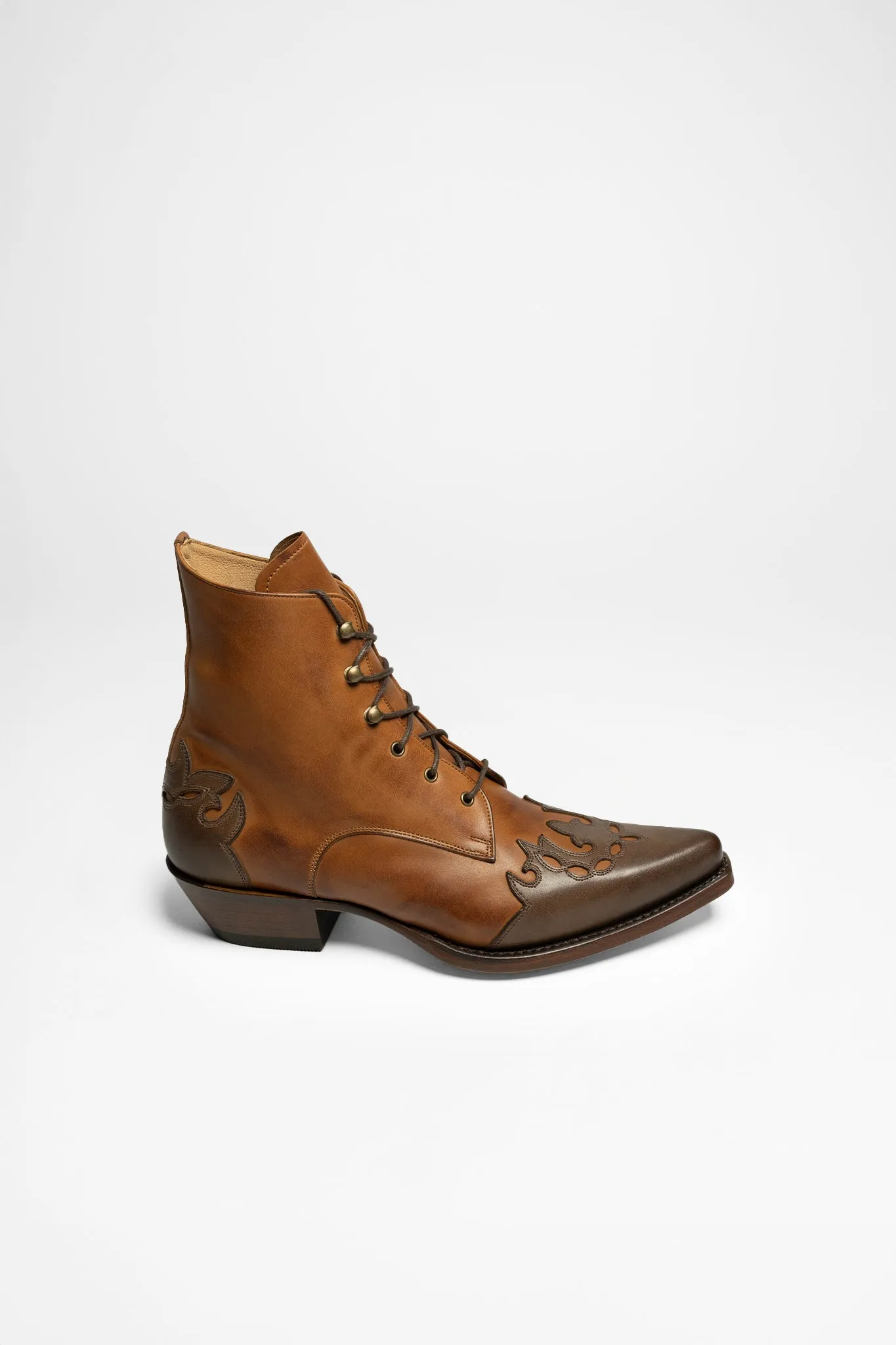 CARMEN Damen Braun Cognac