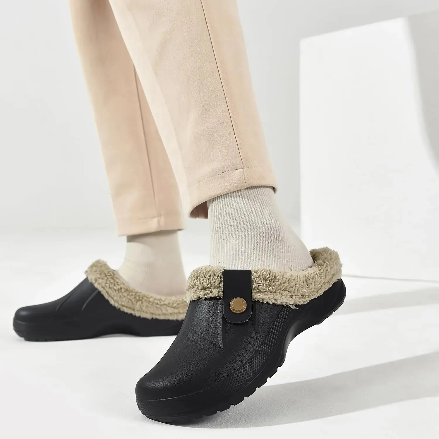 Crestar Women and Men Fur Lined Clogs Memory Foam Warm Fuzzy Slippers New Winter Waterproof Indoor Outdoor Comfortable Slippers