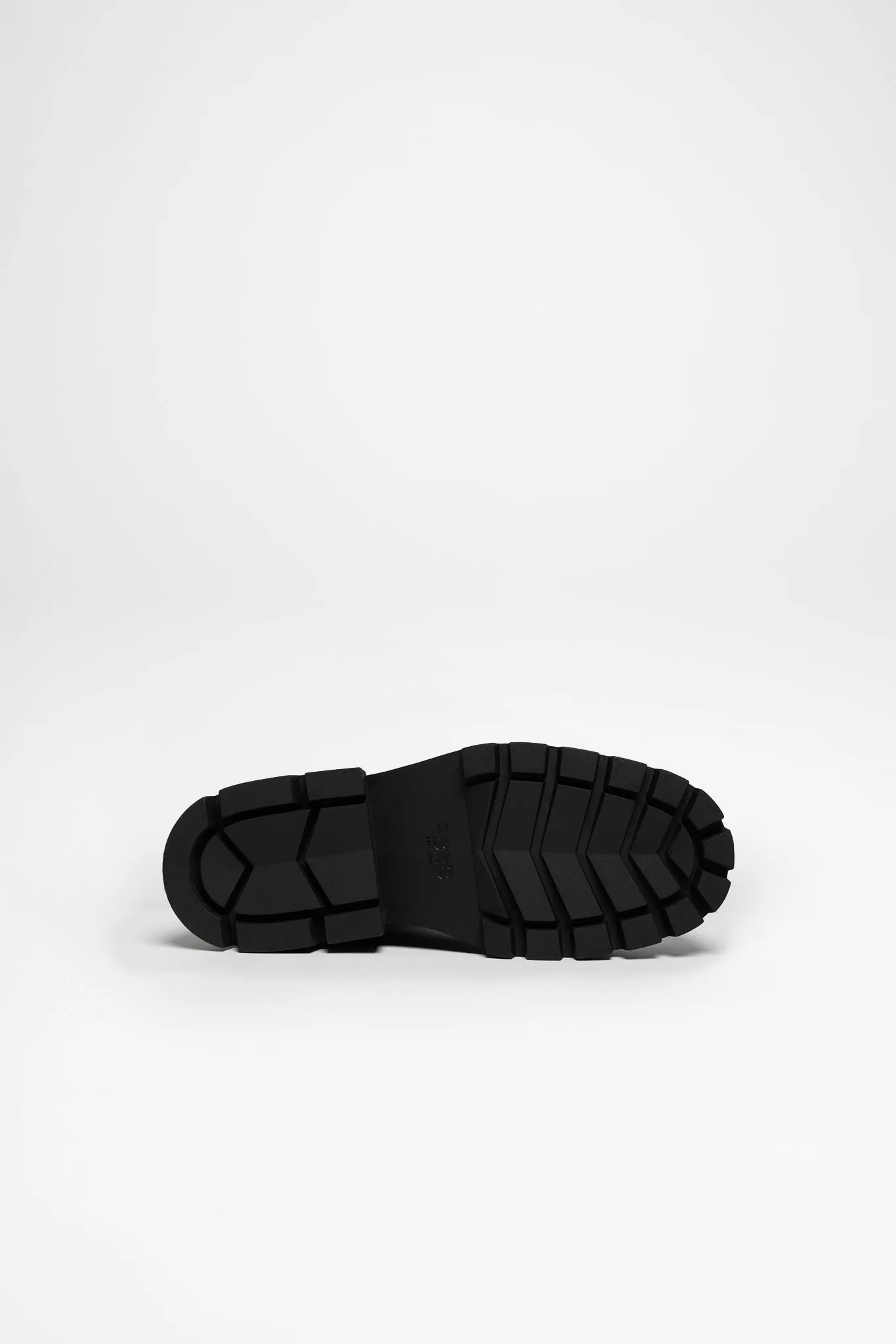 GEA M Negro