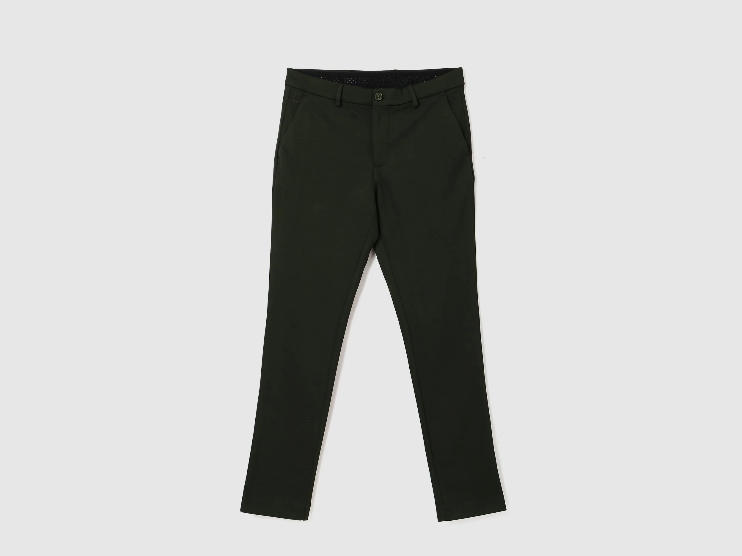 Men Solid Slim Fit Trouser