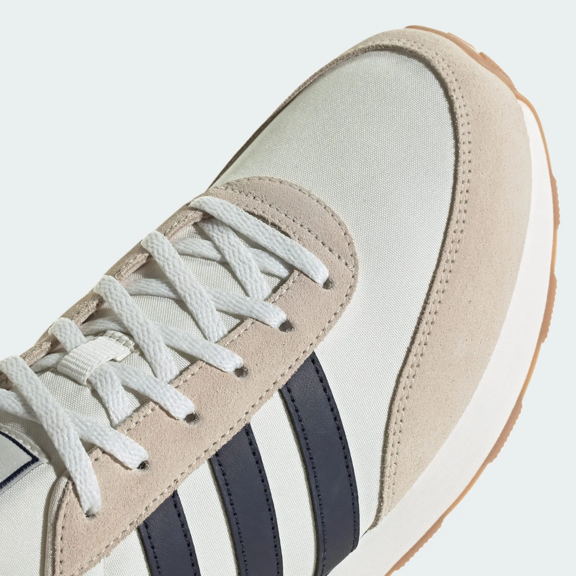 RUN 60S 3.0 SHOES