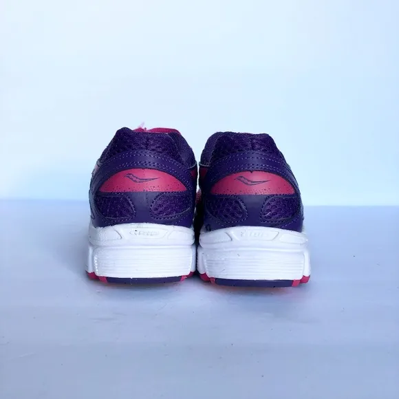 Saucony Girl's Pink Purple Cohesion 9 LLT Seankers
