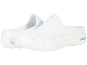 Skechers Women's, Relaxed Fit: Arch Fit - Commute Clog 9 White